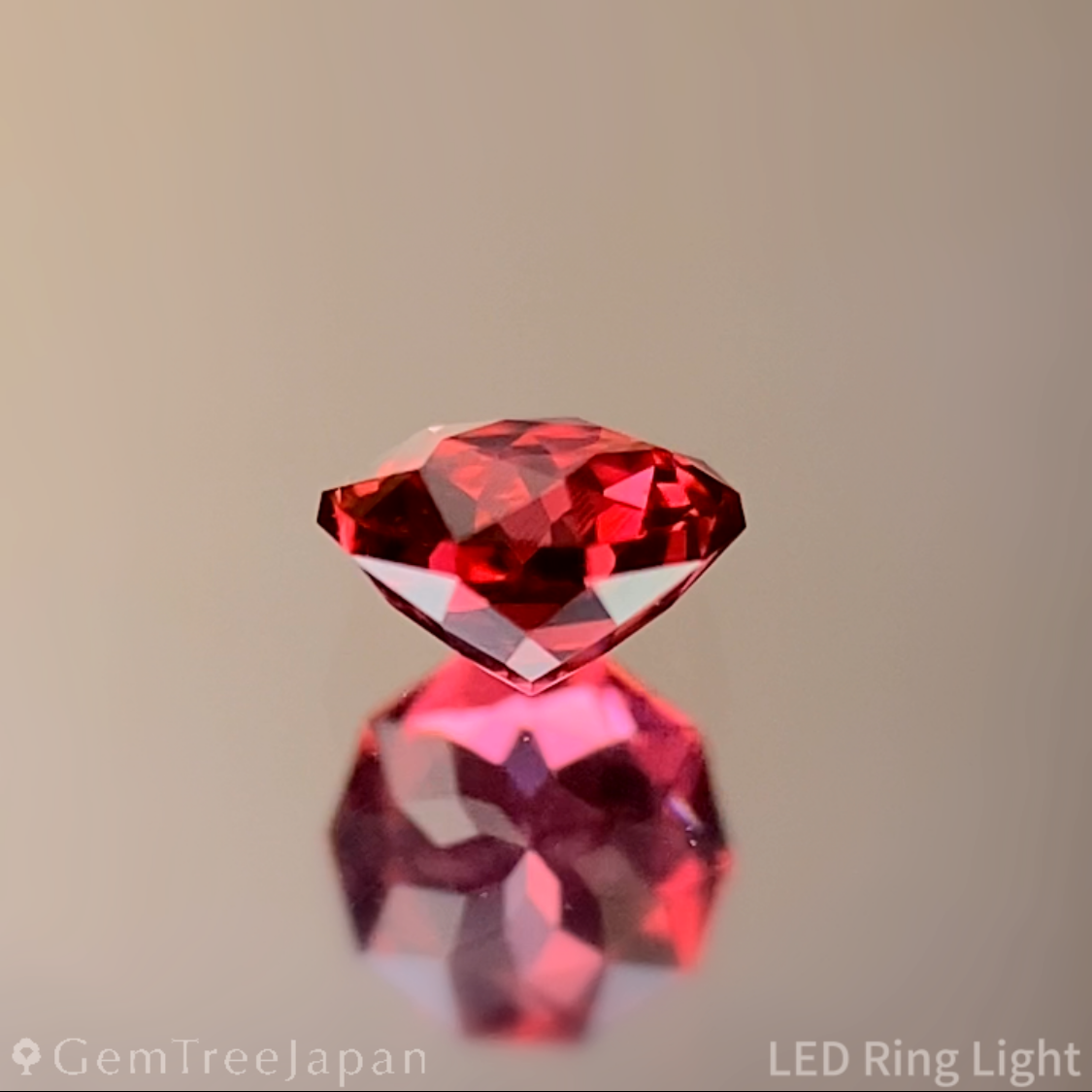 Redish Orange Spinel 0.215ct / Vietnam