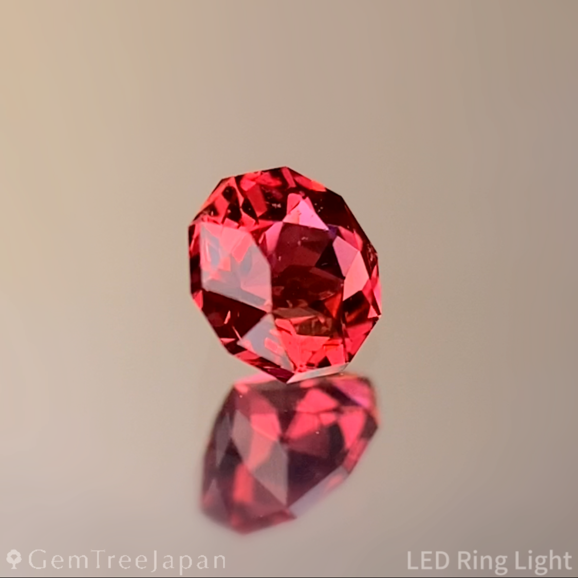 Redish Orange Spinel 0.215ct / Vietnam