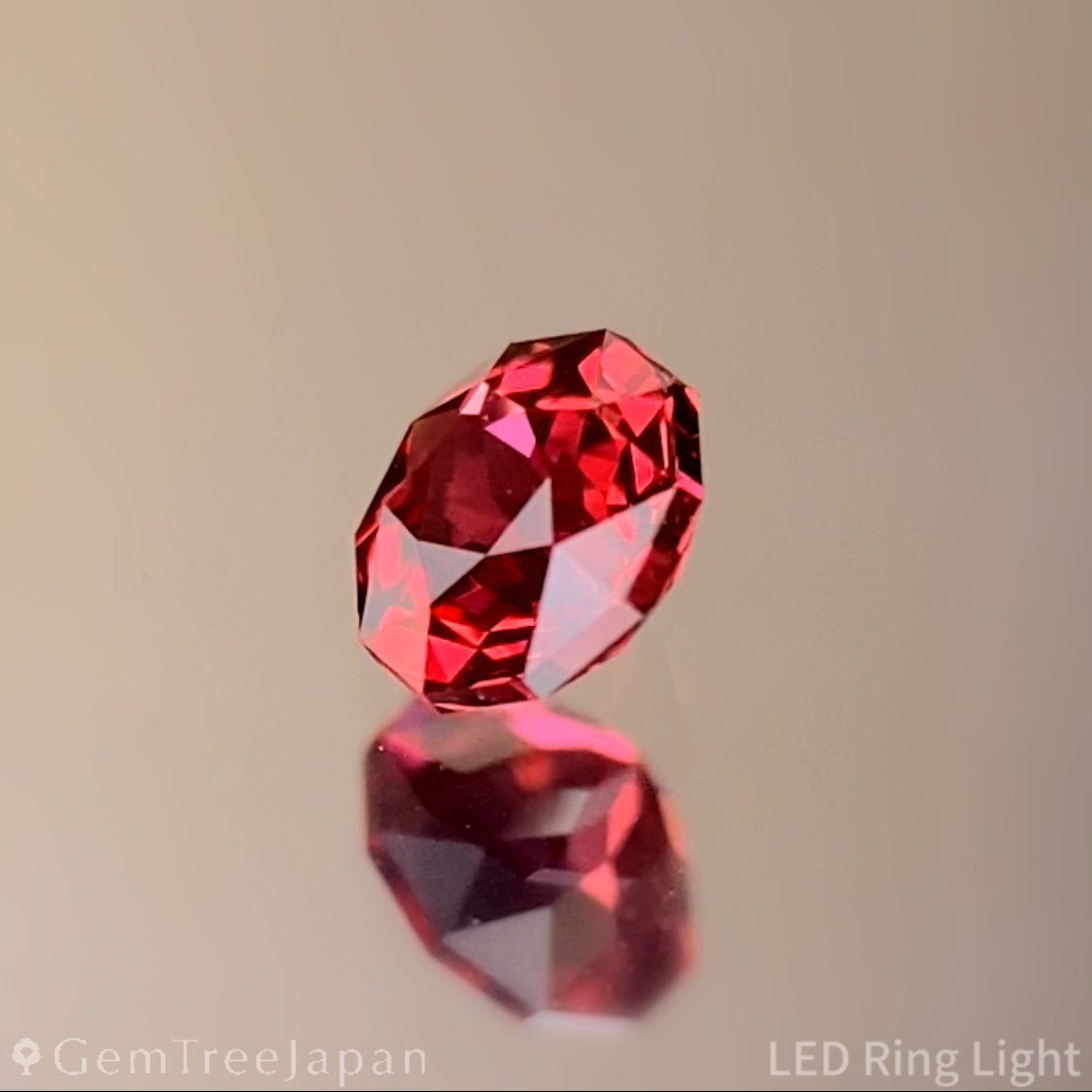 Redish Orange Spinel 0.215ct / Vietnam