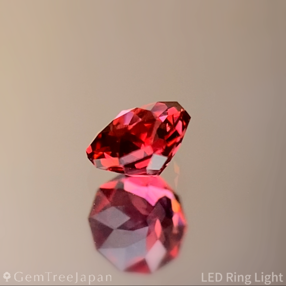 Redish Orange Spinel 0.215ct / Vietnam