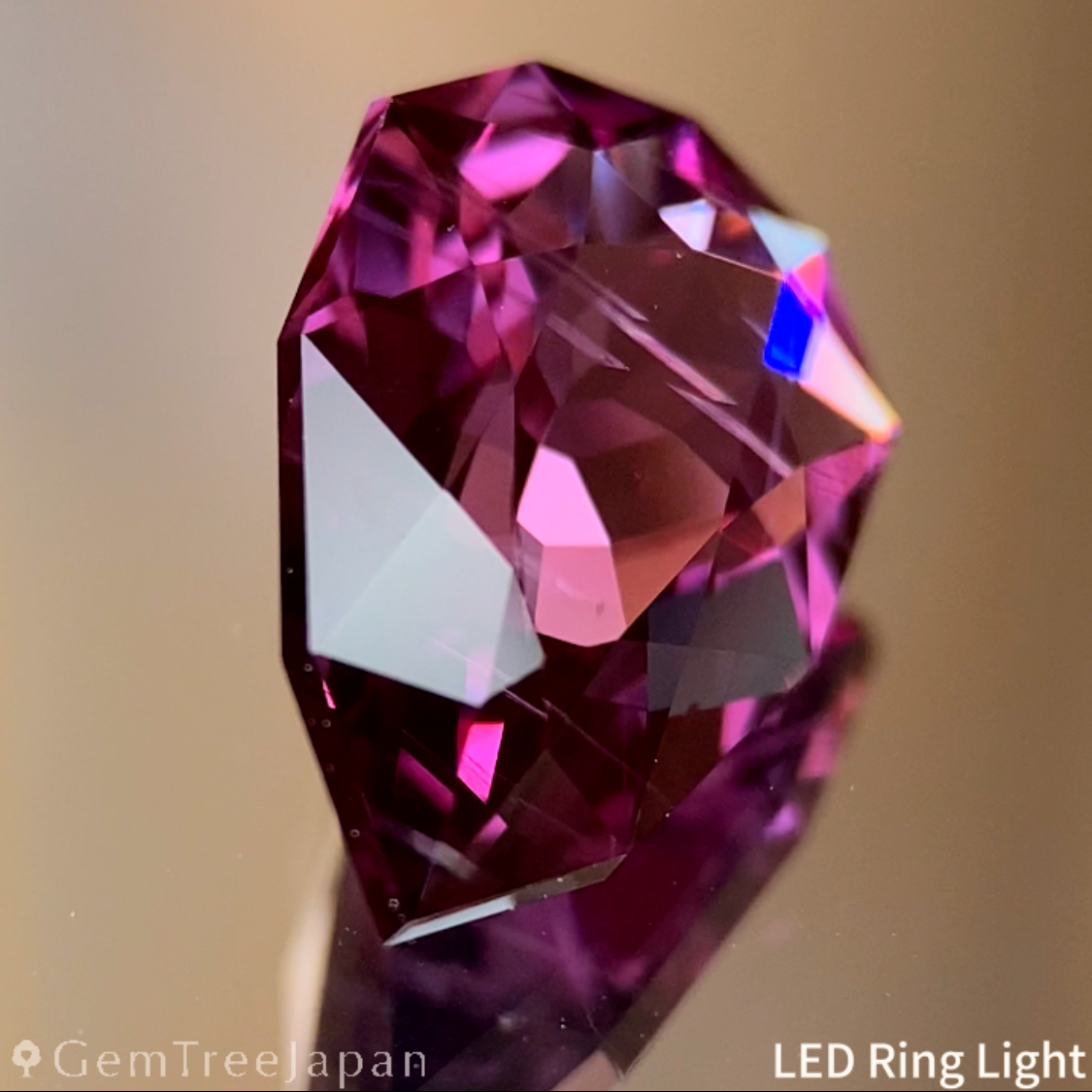 Pinkish Purple Spinel 2.452ct / Vietnam