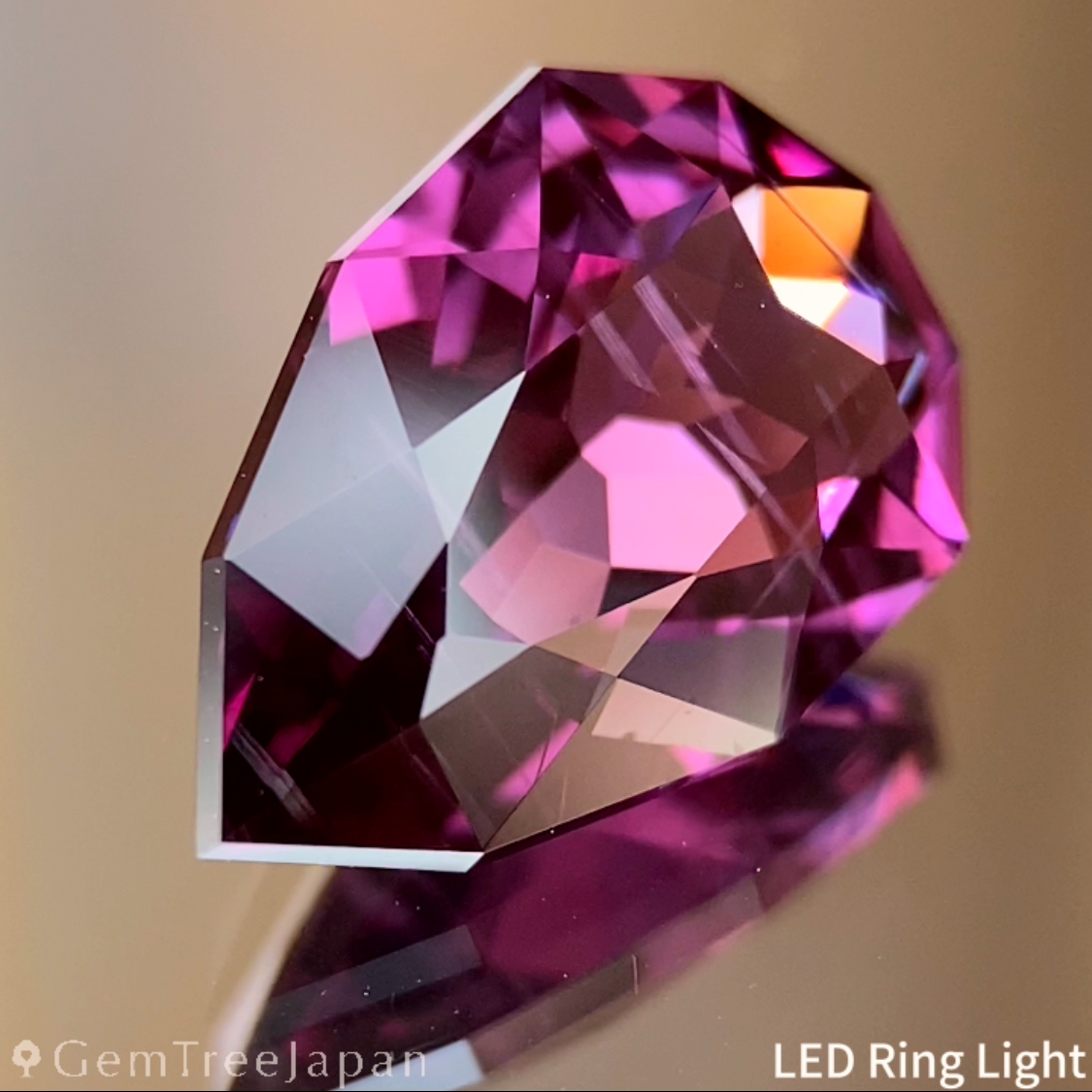 Pinkish Purple Spinel 2.452ct / Vietnam