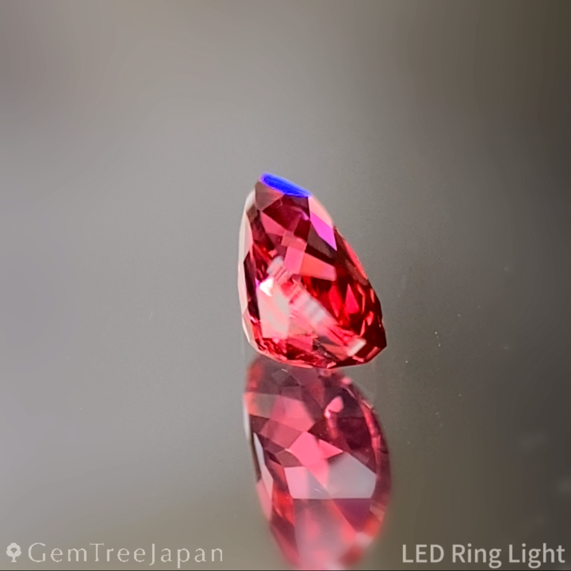Pinkish Red Spinel 0.264ct / Vietnam