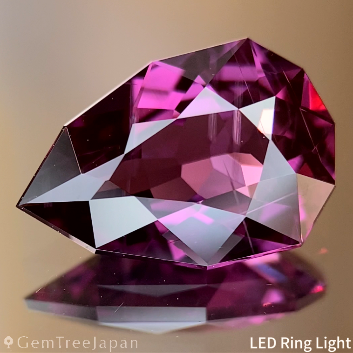 Pinkish Purple Spinel 2.452ct / Vietnam