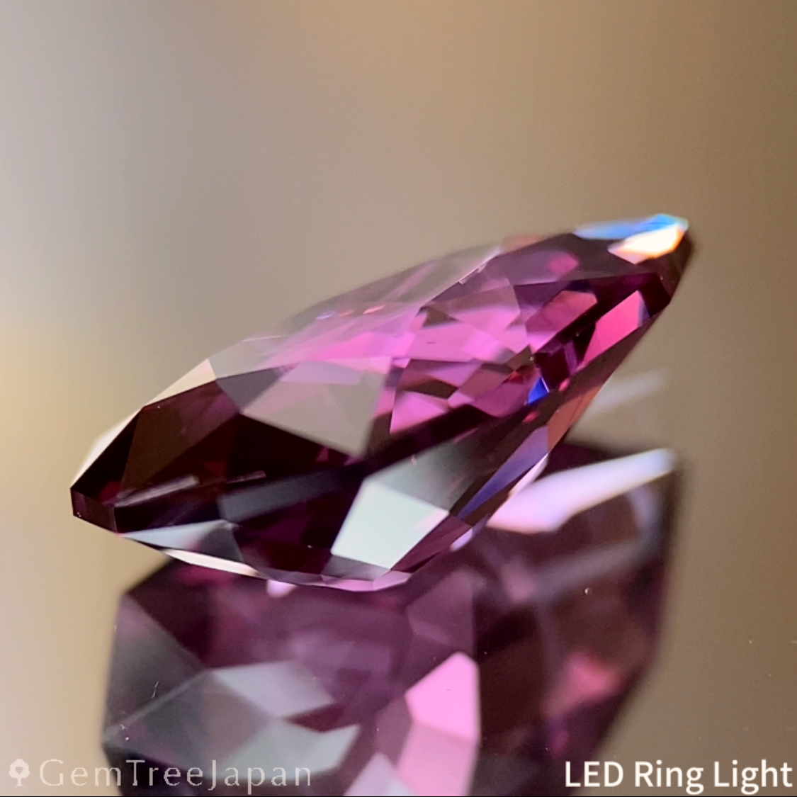 Pinkish Purple Spinel 2.452ct / Vietnam