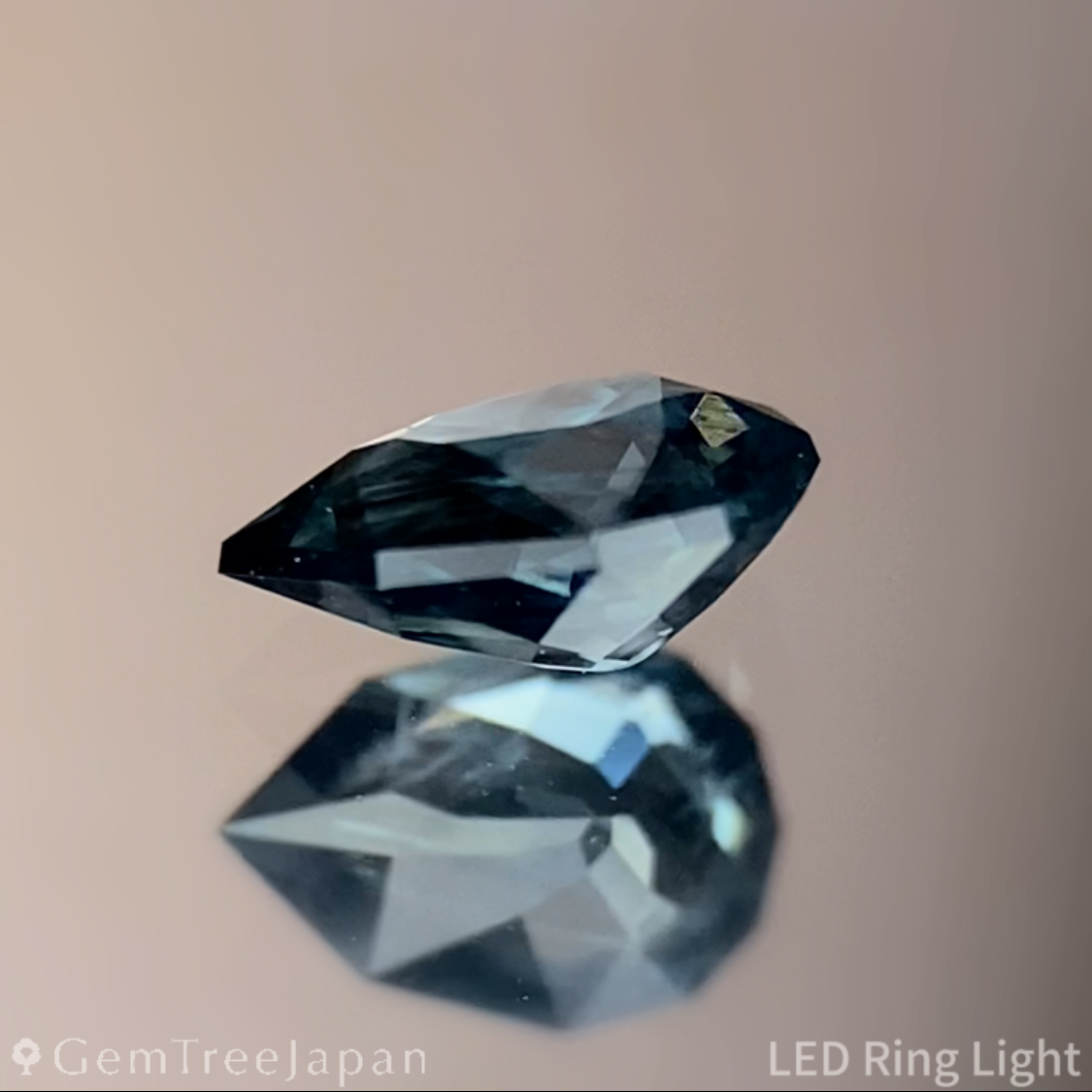 Greenish Blue Spinel 0.362ct (Iron & Cobalt) / Vietnam
