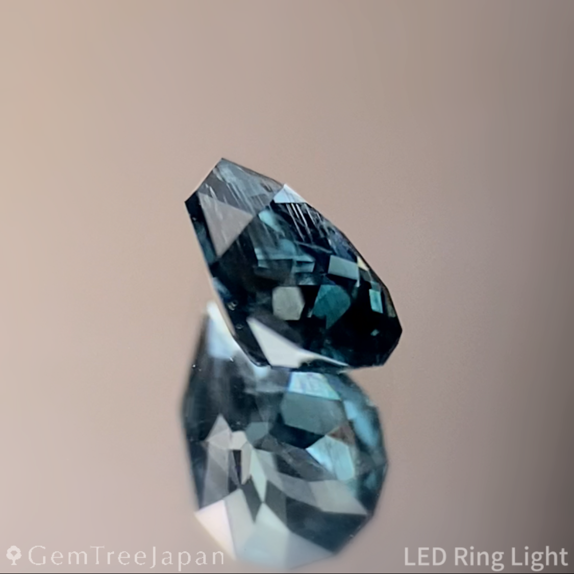 Greenish Blue Spinel 0.362ct (Iron & Cobalt) / Vietnam