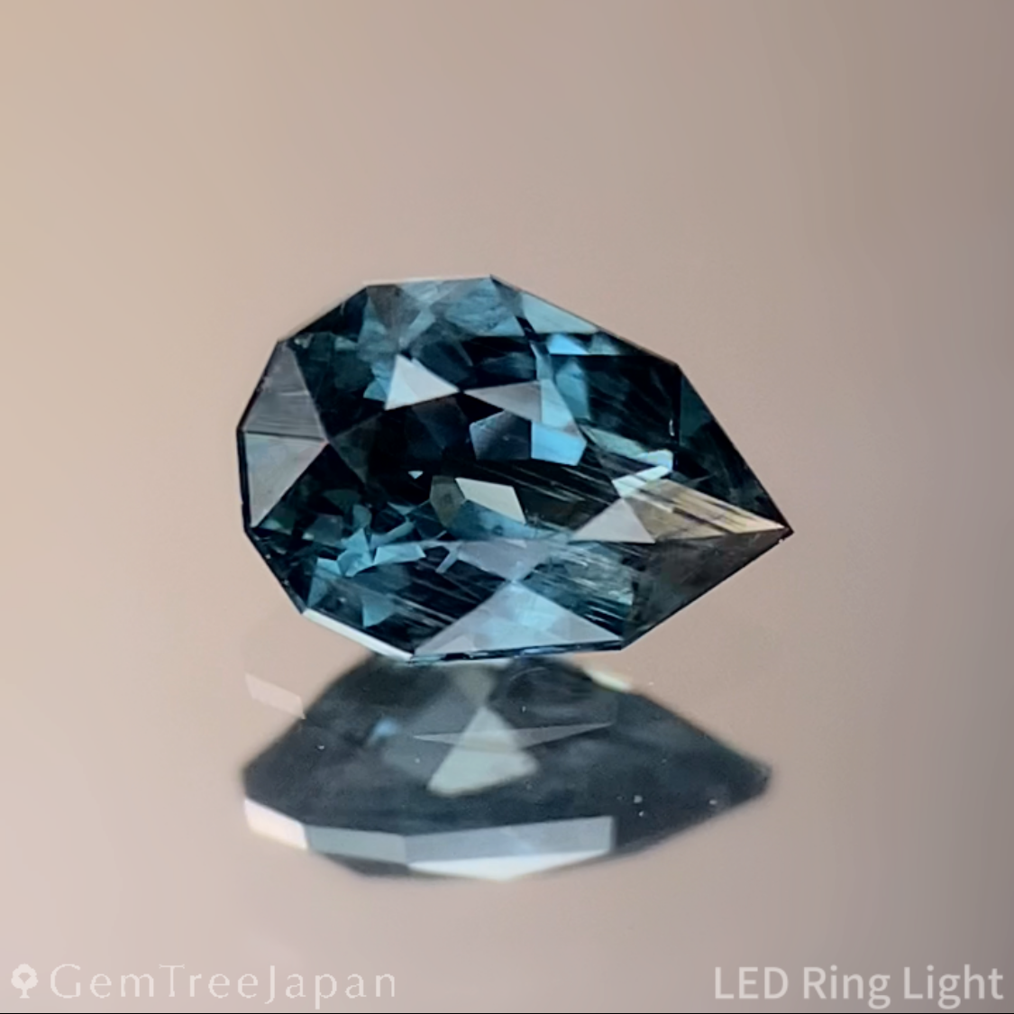 Greenish Blue Spinel 0.362ct (Iron & Cobalt) / Vietnam