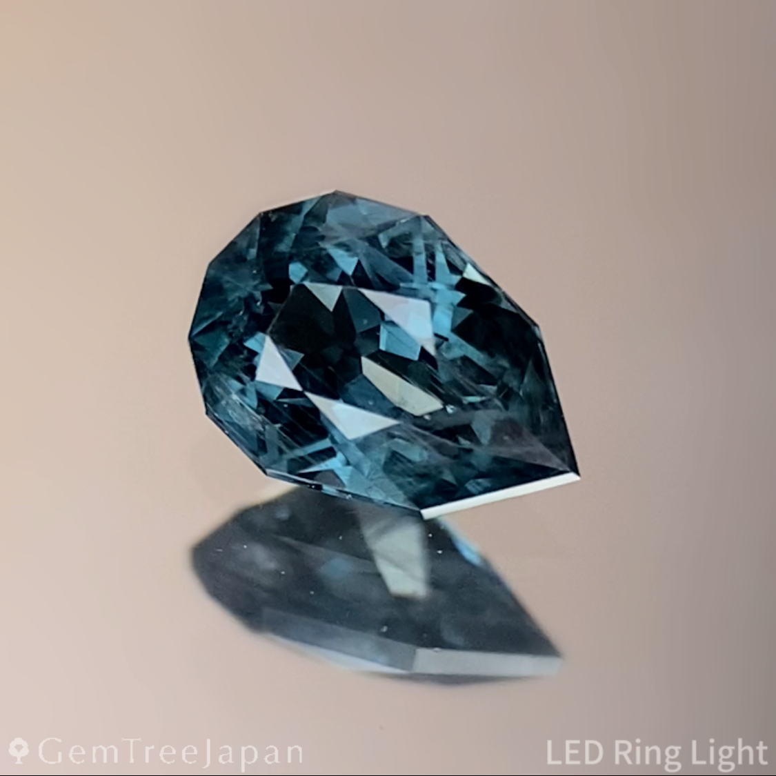 Greenish Blue Spinel 0.362ct (Iron & Cobalt) / Vietnam