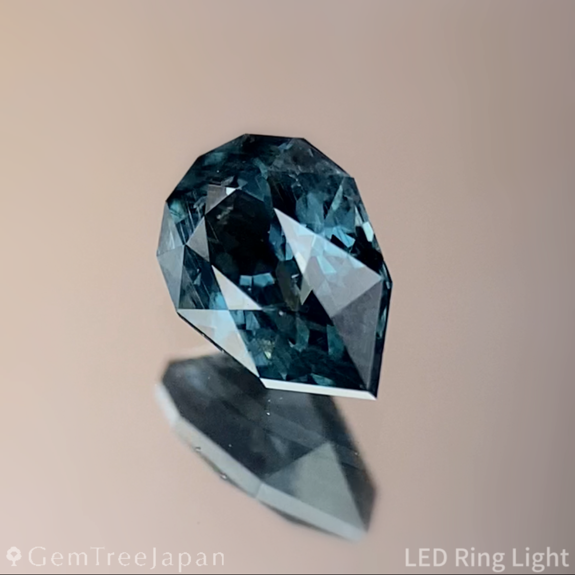 Greenish Blue Spinel 0.362ct (Iron & Cobalt) / Vietnam