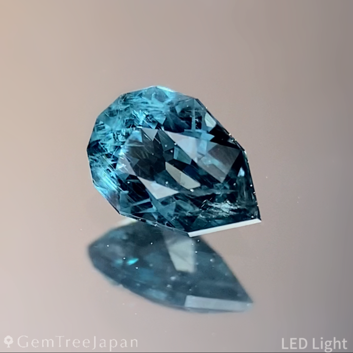 Greenish Blue Spinel 0.362ct (Iron & Cobalt) / Vietnam