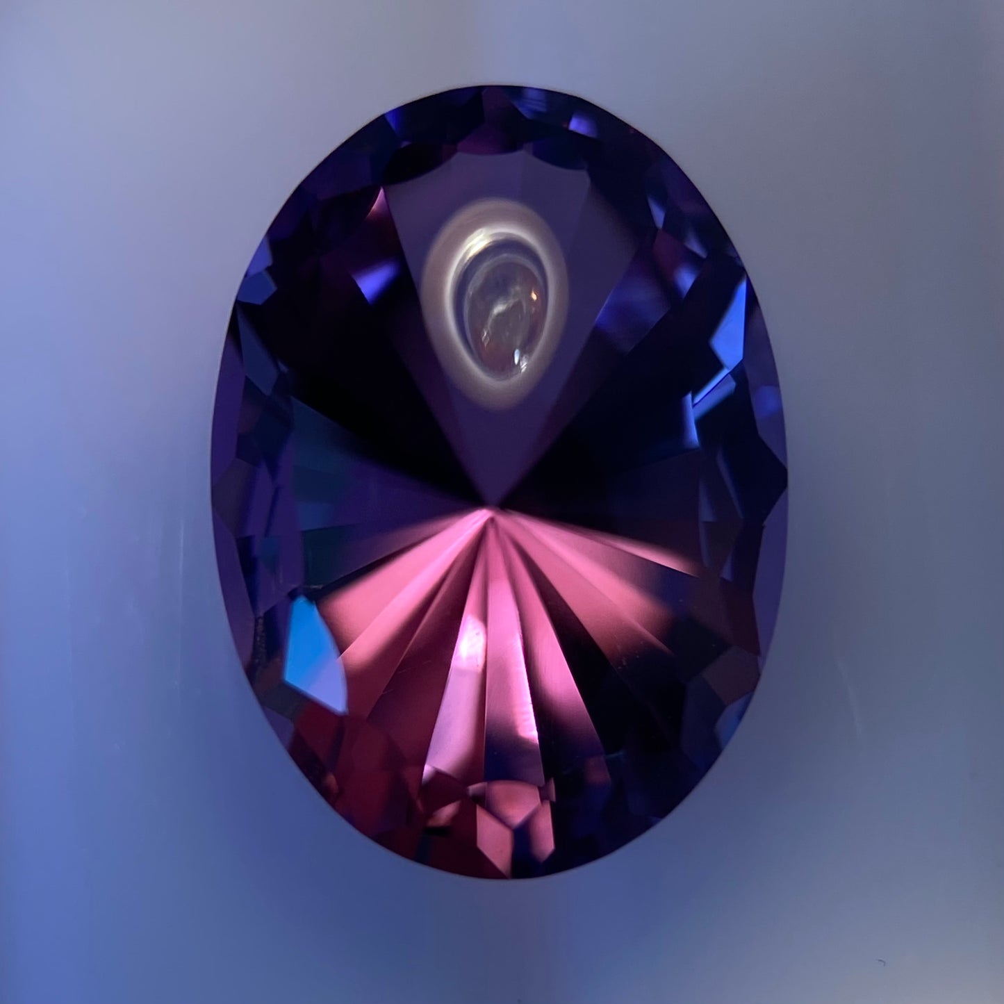 Amethyst 4.43ct / Buff Top Flower