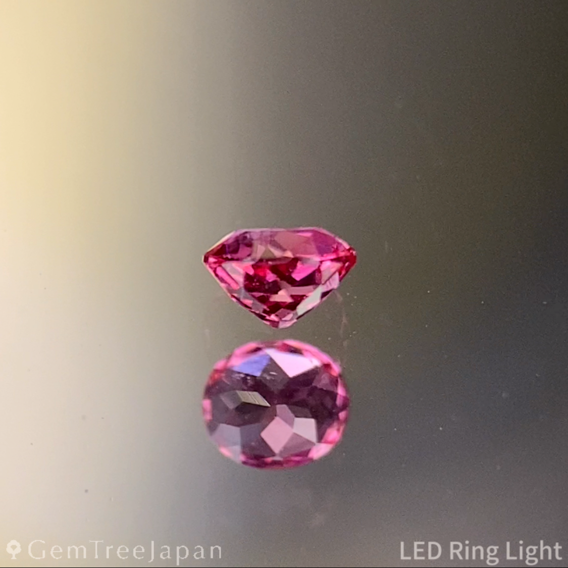 Orangy Pink Spinel 0.102ct / Vietnam