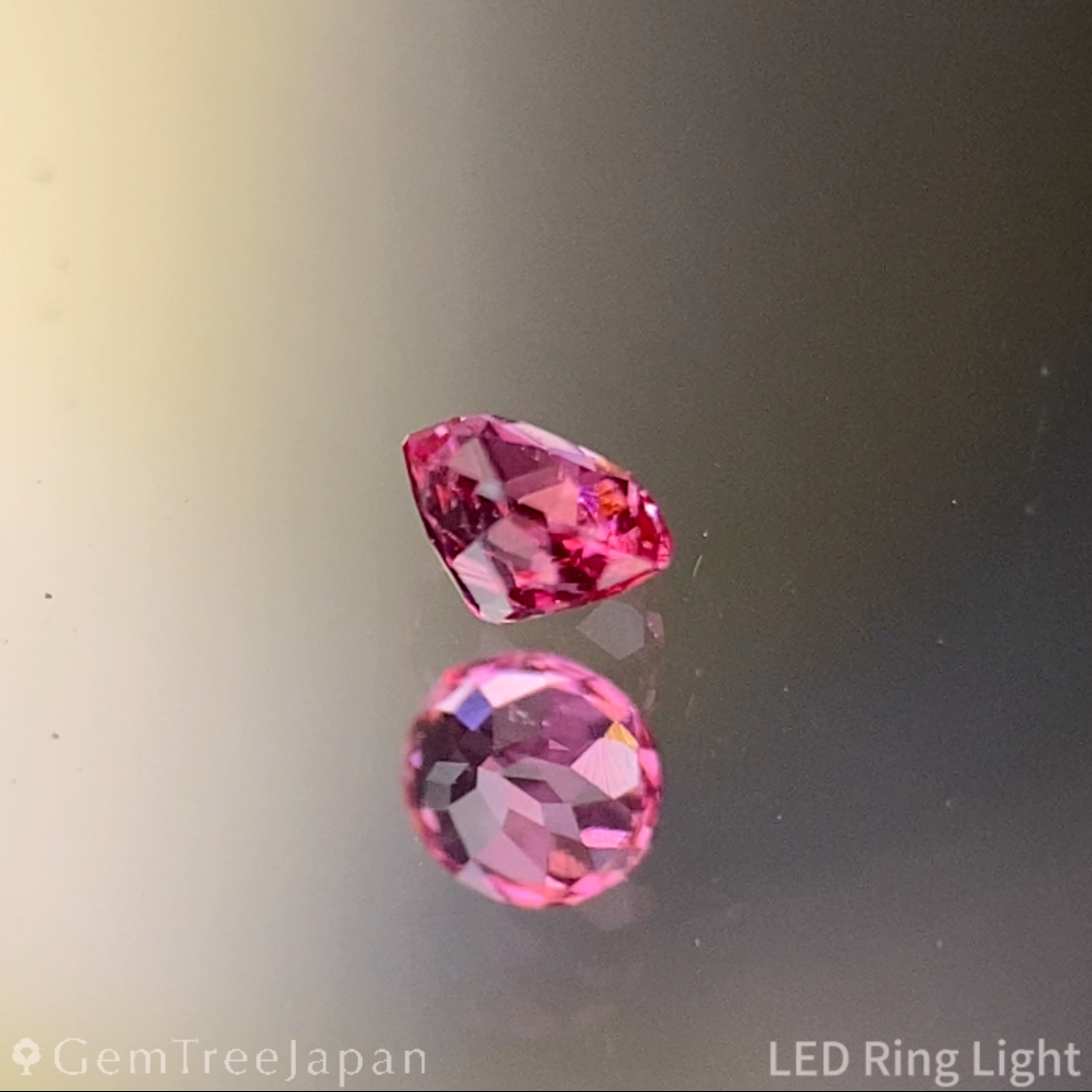 Orangy Pink Spinel 0.102ct / Vietnam
