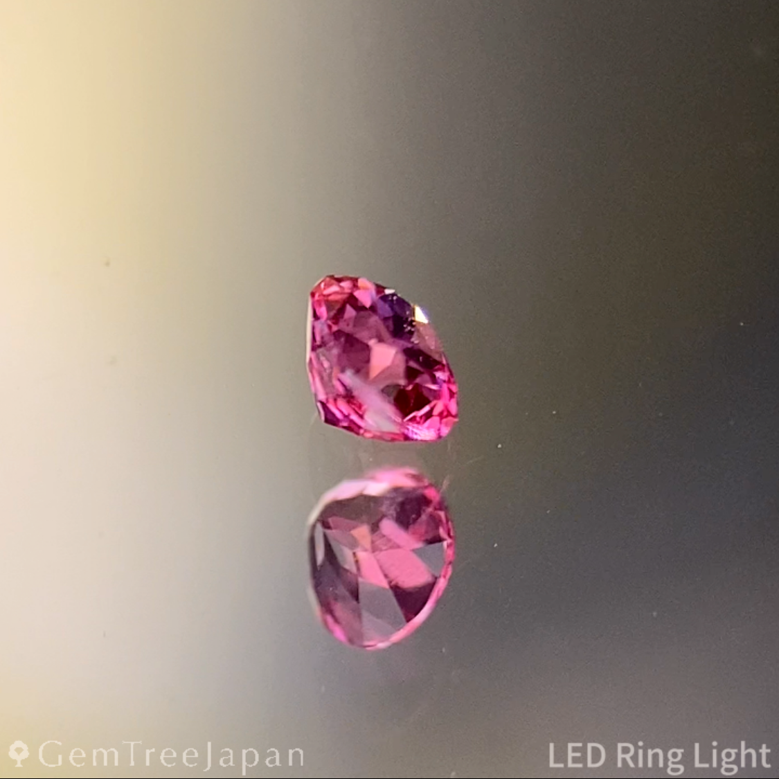 Orangy Pink Spinel 0.102ct / Vietnam