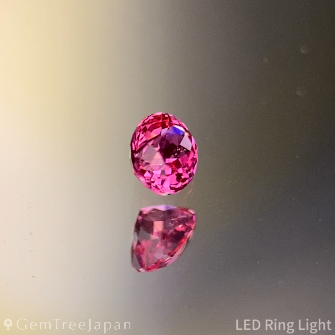 Orangy Pink Spinel 0.102ct / Vietnam