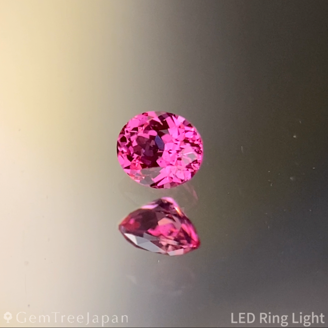 Orangy Pink Spinel 0.102ct / Vietnam