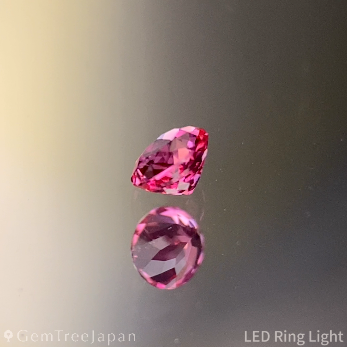 Orangy Pink Spinel 0.102ct / Vietnam