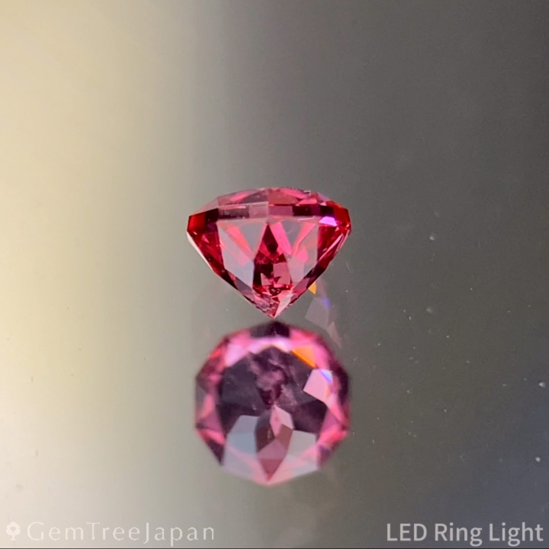 Orangy Pink Spinel 0.173ct / Vietnam