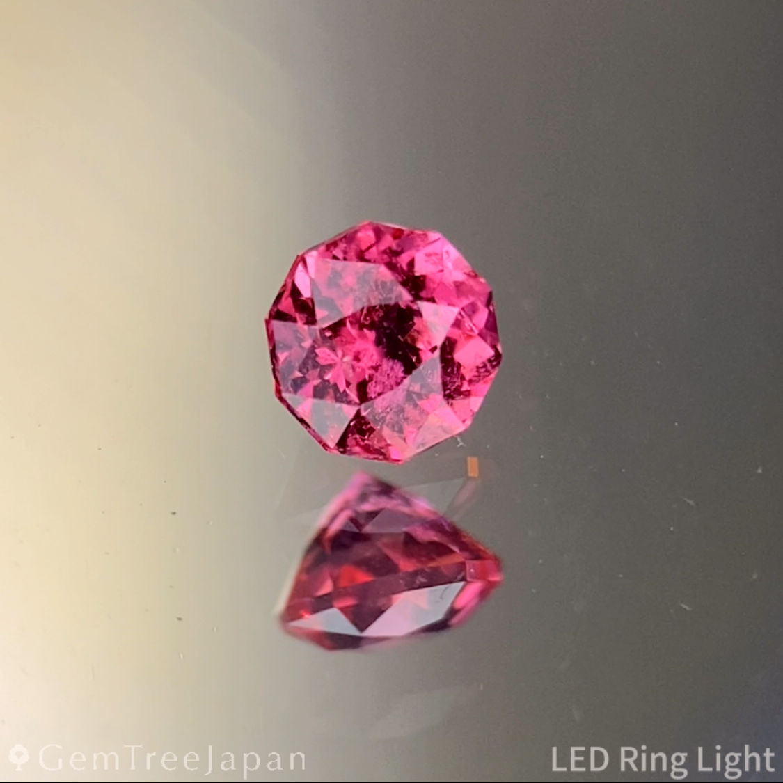 Orangy Pink Spinel 0.173ct / Vietnam