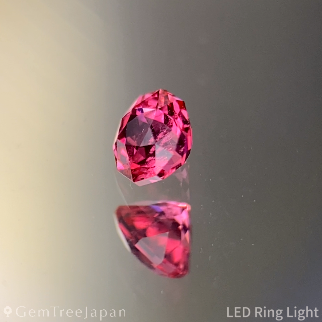 Orangy Pink Spinel 0.173ct / Vietnam