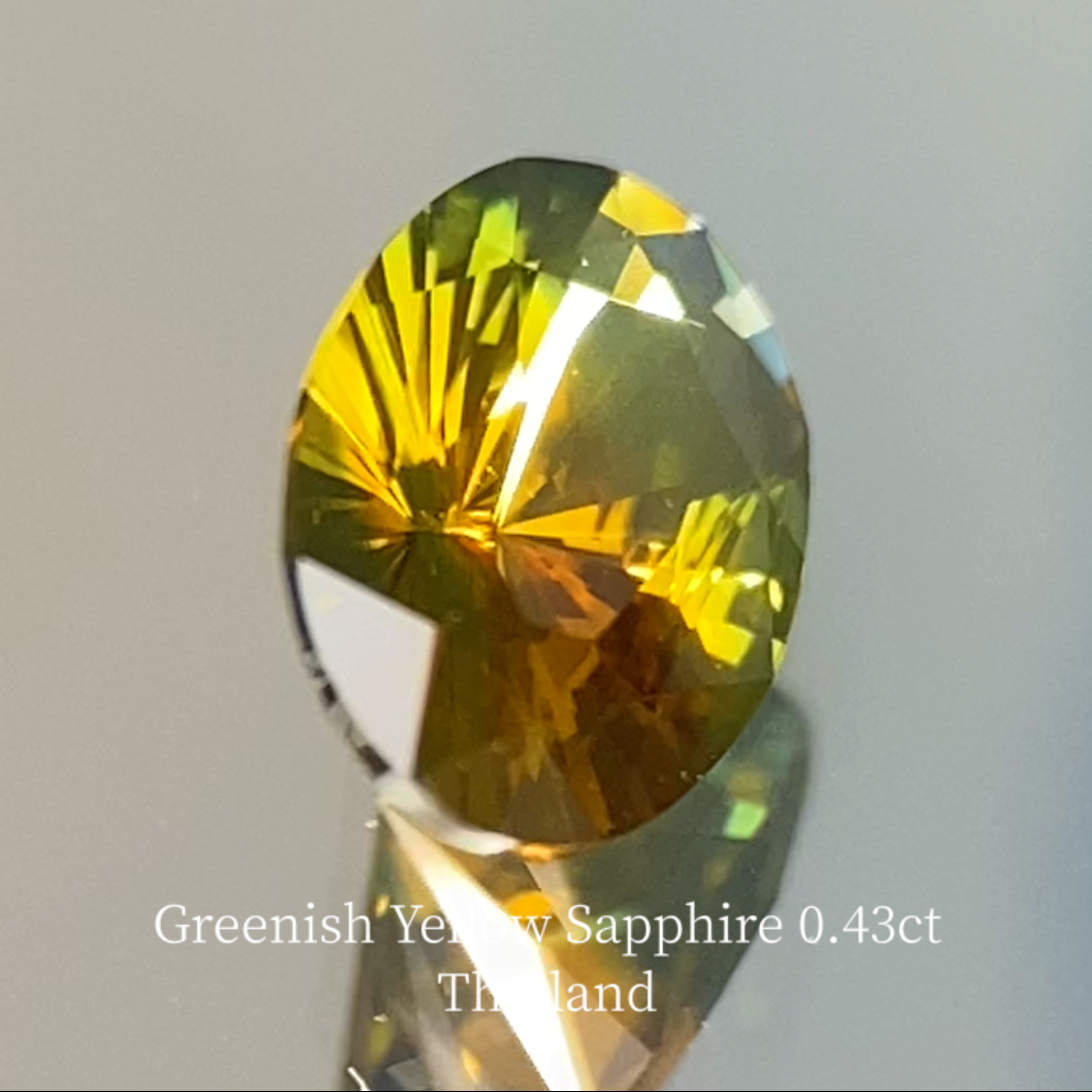 Yellow-Khaki Sapphire 0.441ct / Thailand