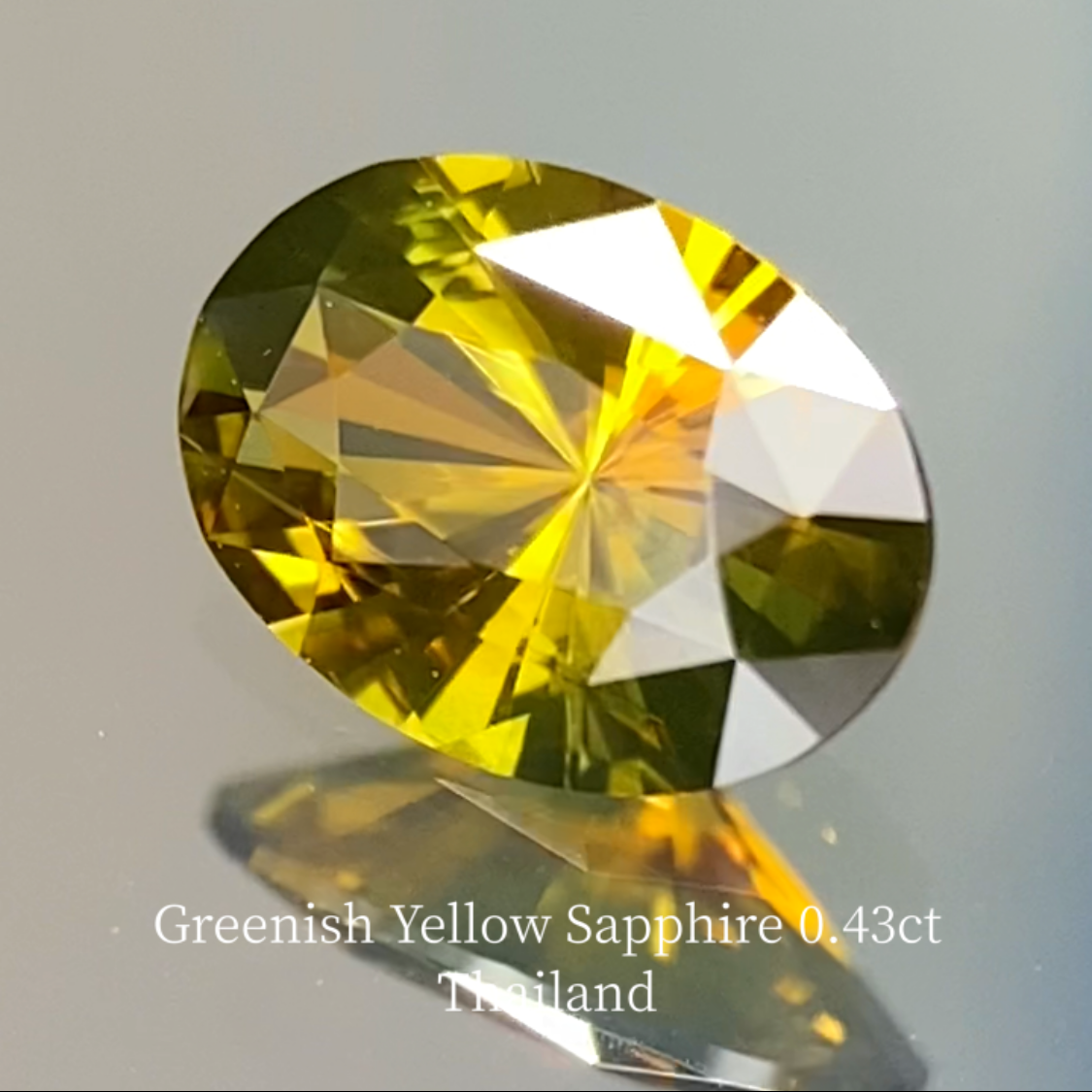 Yellow-Khaki Sapphire 0.441ct / Thailand