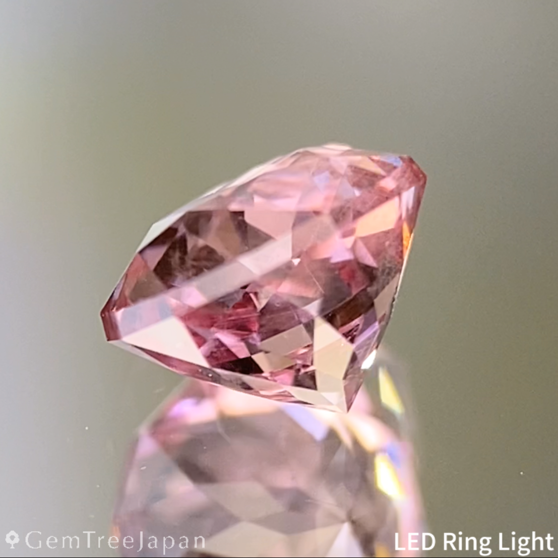 Malaya Garnet 0.865ct / Tanzania