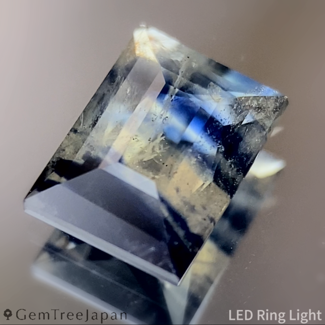 Un-Heat Parti-Color Sapphire 1.065ct / Vietnam