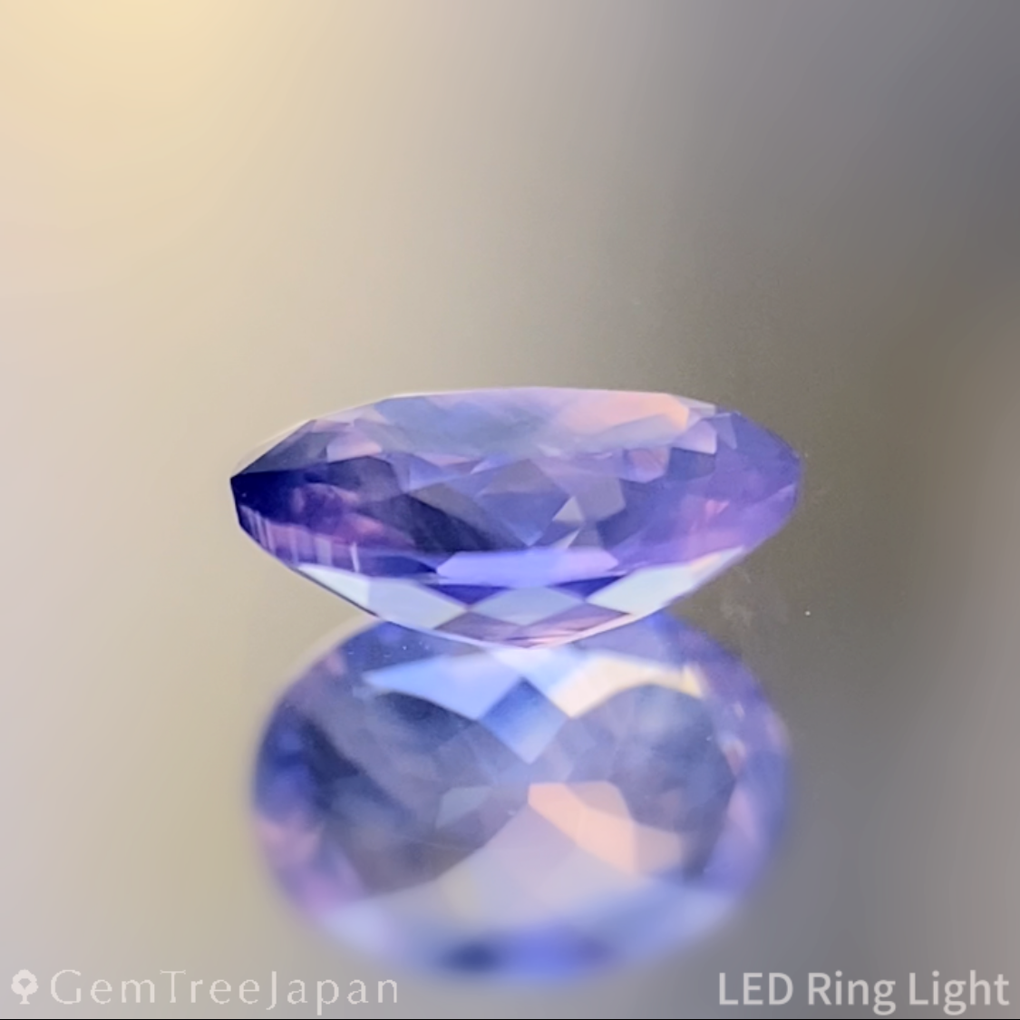 Un-Heat Parti-Color Sapphire 0.415ct / Vietnam
