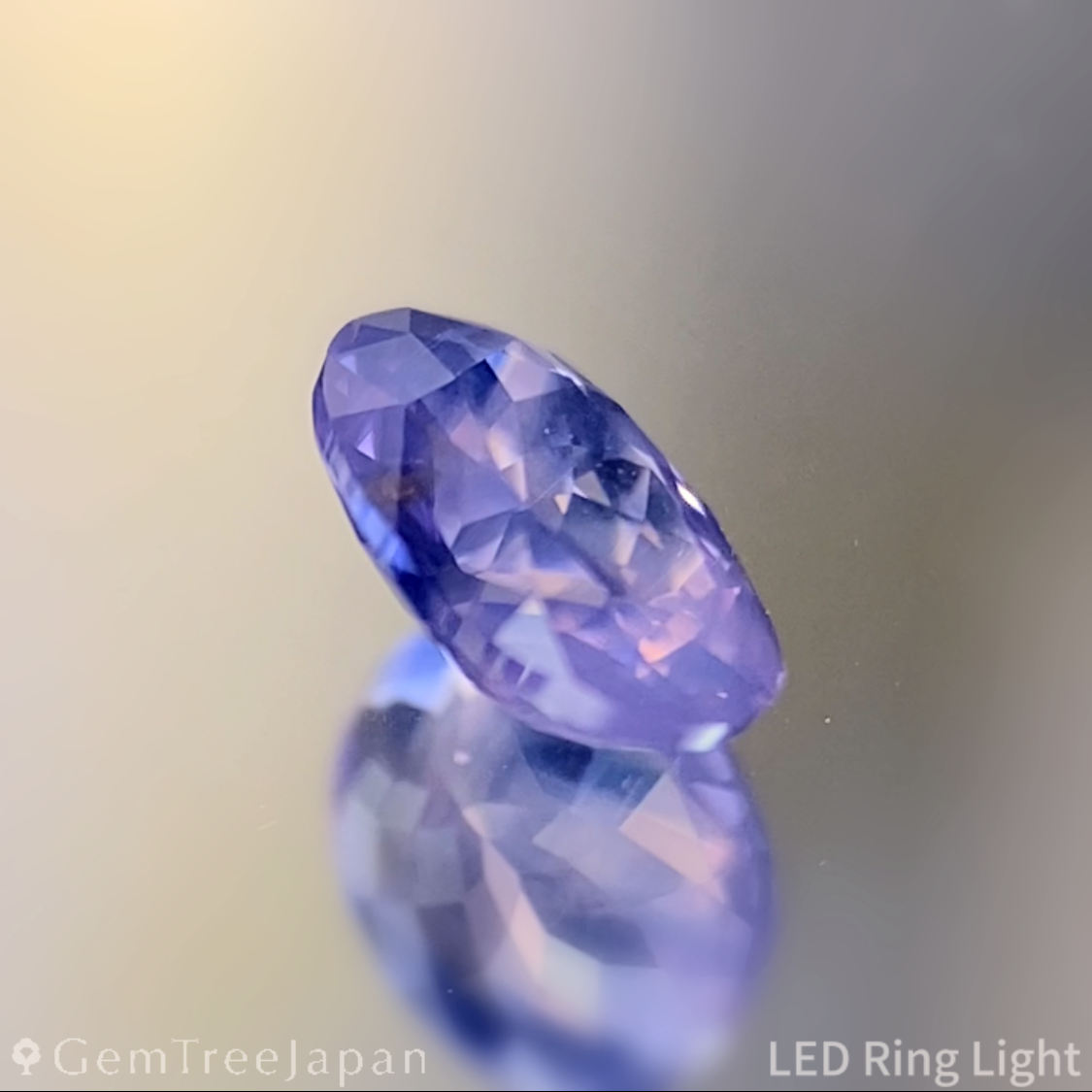 Un-Heat Parti-Color Sapphire 0.415ct / Vietnam