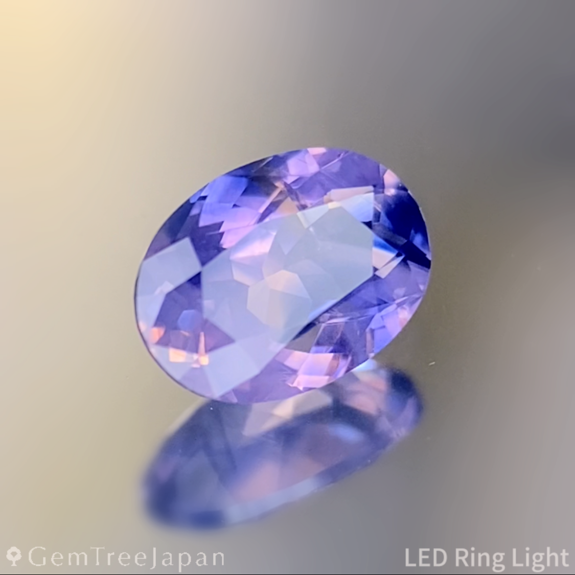 Un-Heat Parti-Color Sapphire 0.415ct / Vietnam