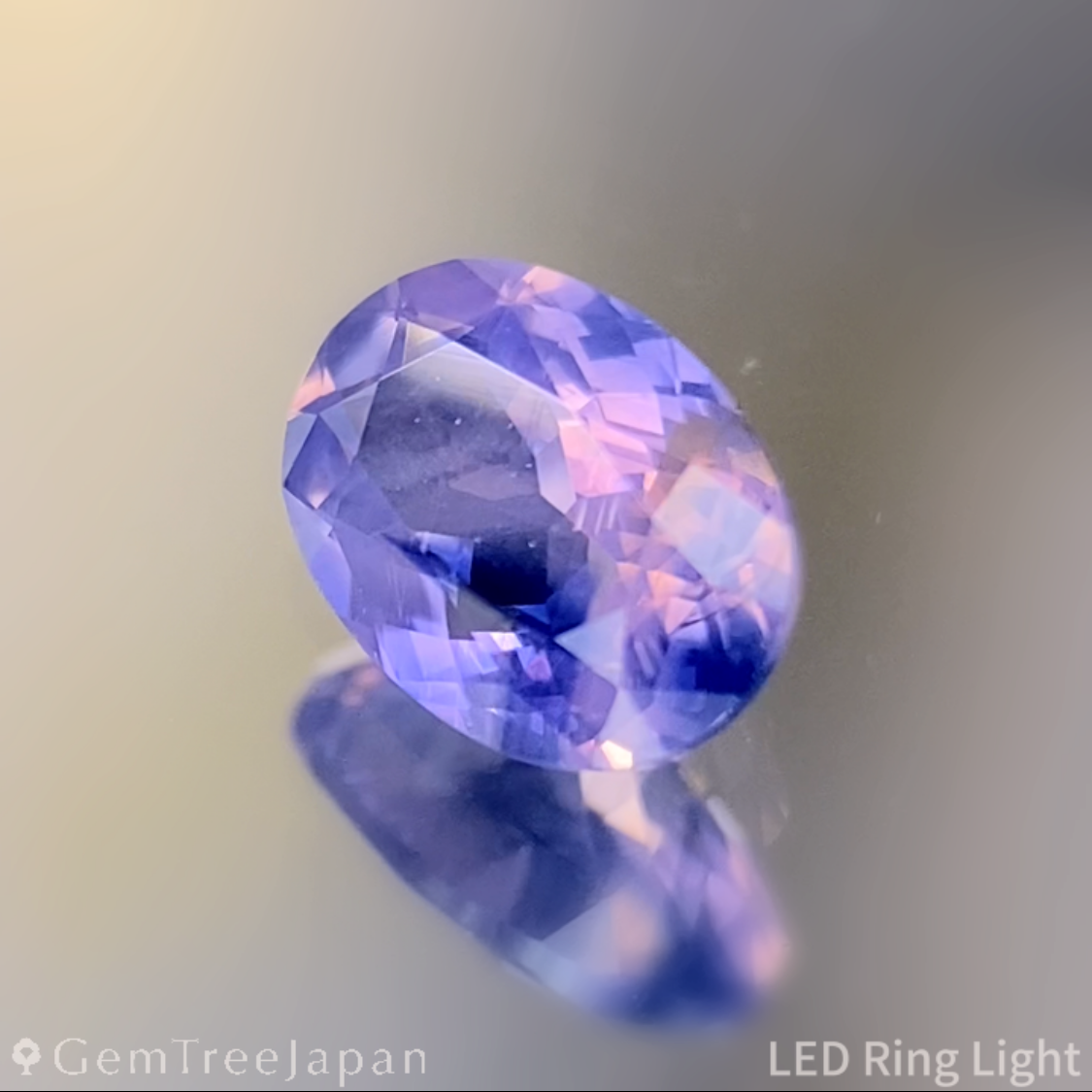 Un-Heat Parti-Color Sapphire 0.415ct / Vietnam