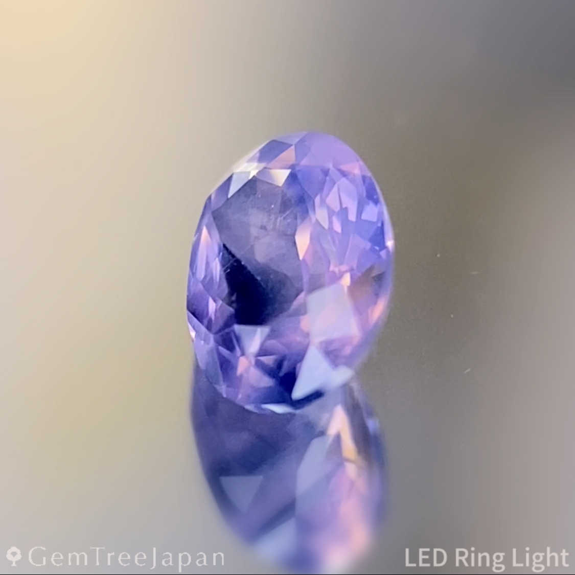 Un-Heat Parti-Color Sapphire 0.415ct / Vietnam
