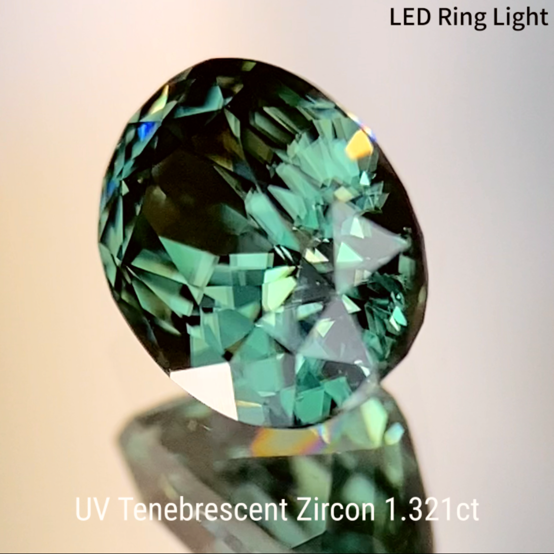 UV Tenebrescent Zircon 1.321ct