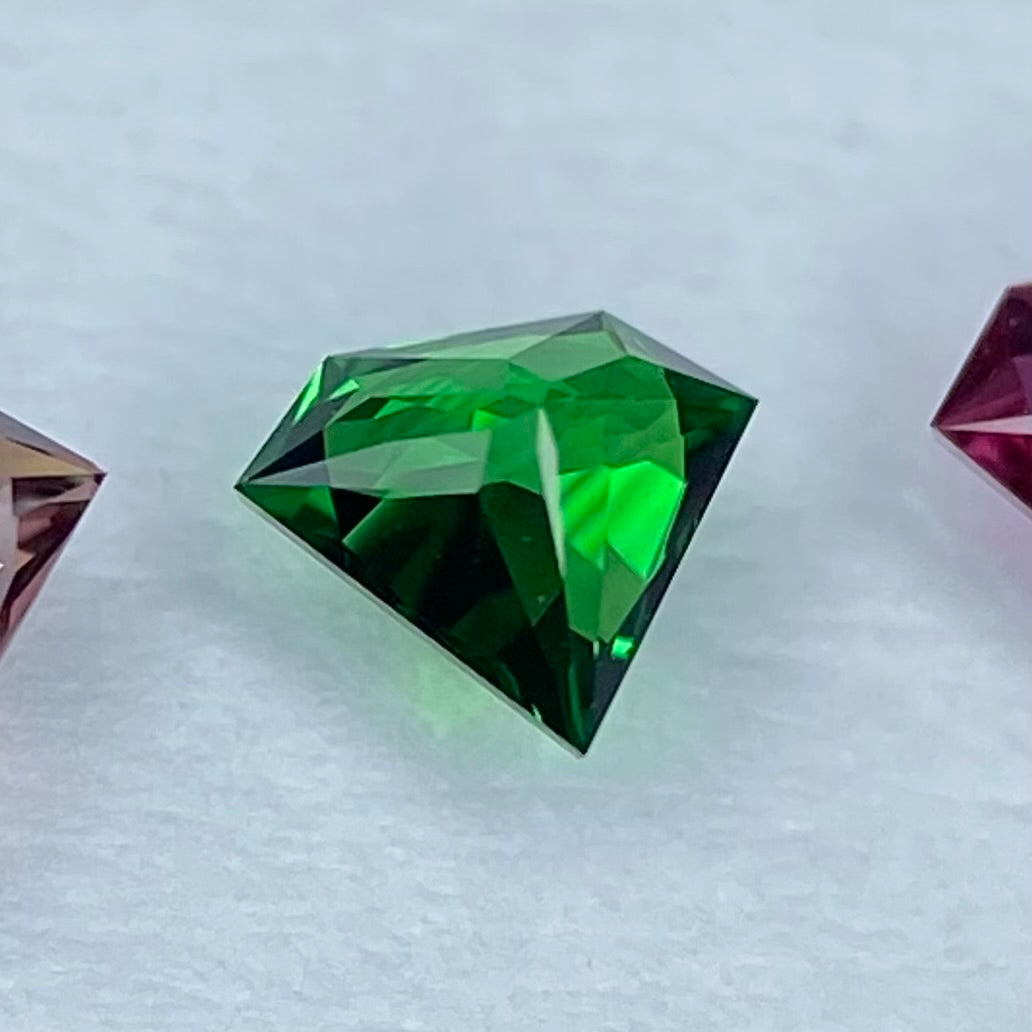 ツァボライト 0.15ct