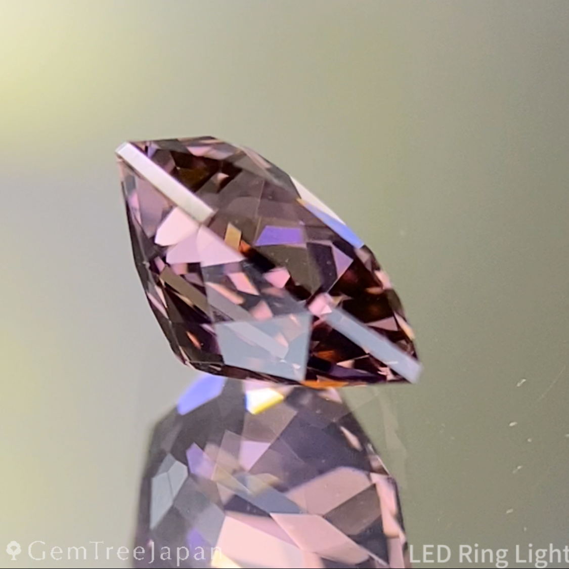 Orangy Purple Spinel 0.651ct / Sri Lanka