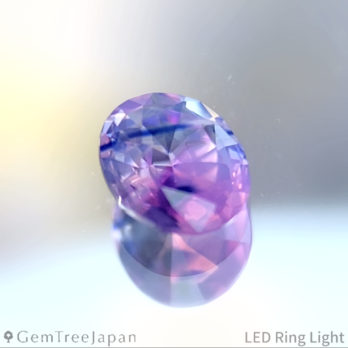 Un-Heat Parti-Color Sapphire 0.326ct / Vietnam