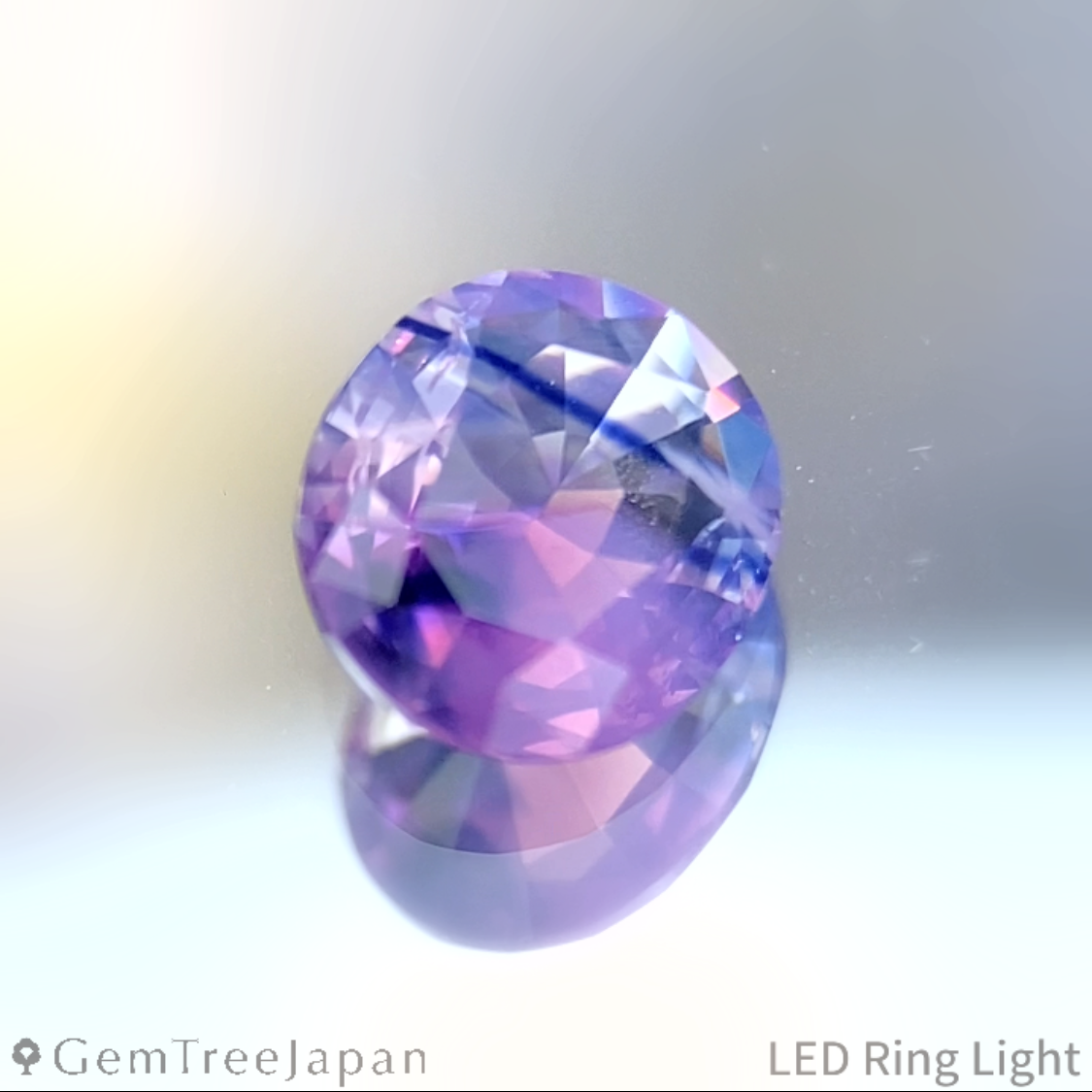 Un-Heat Parti-Color Sapphire 0.326ct / Vietnam