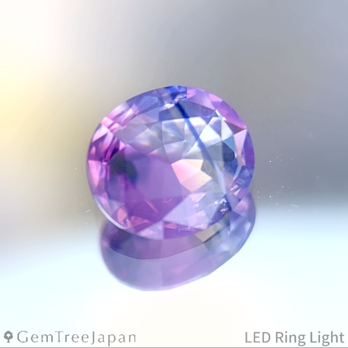 Un-Heat Parti-Color Sapphire 0.326ct / Vietnam