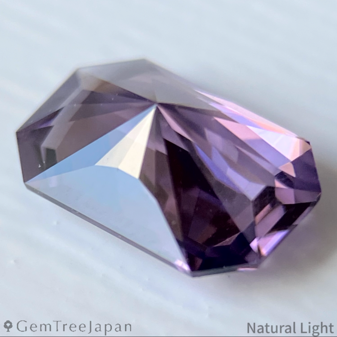Violet Spinel 1.193ct / Sri Lanka