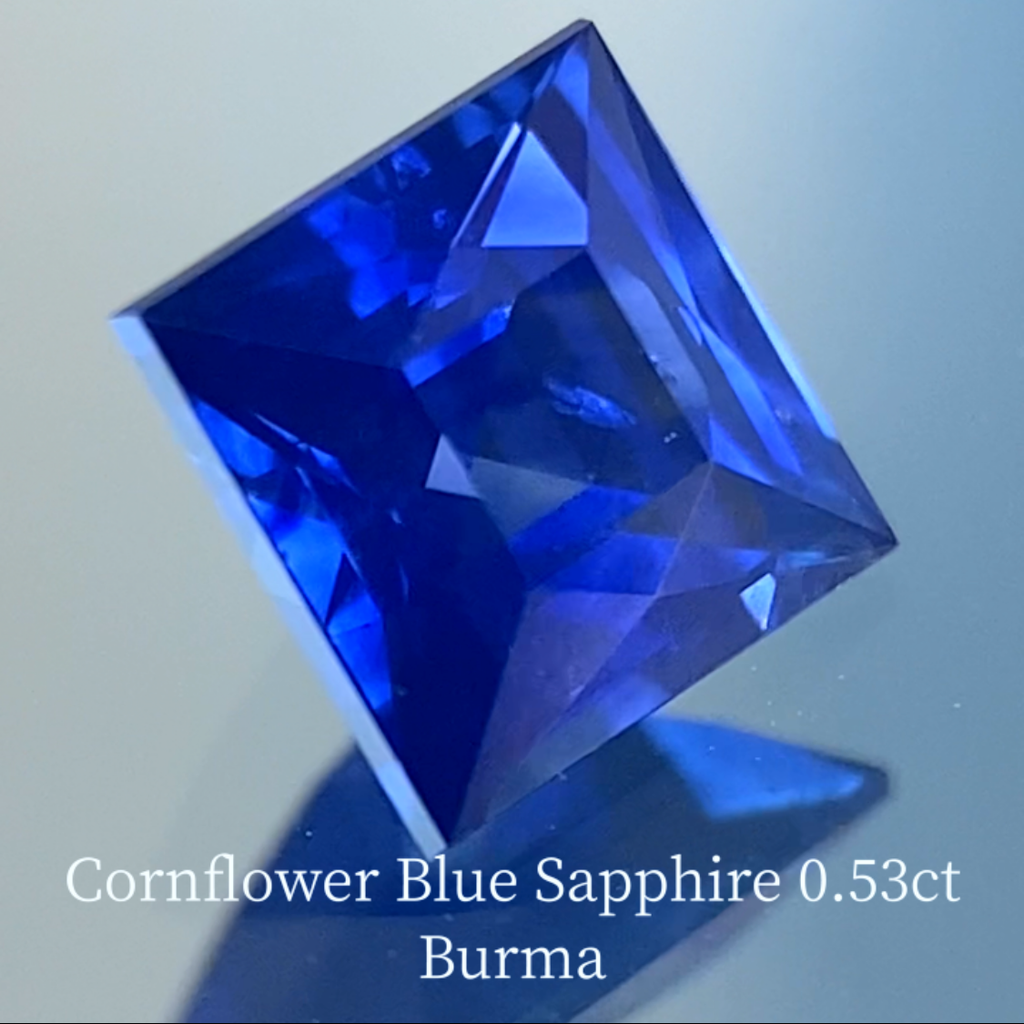 Cornflower Blue Sapphire 0.541ct / Burma