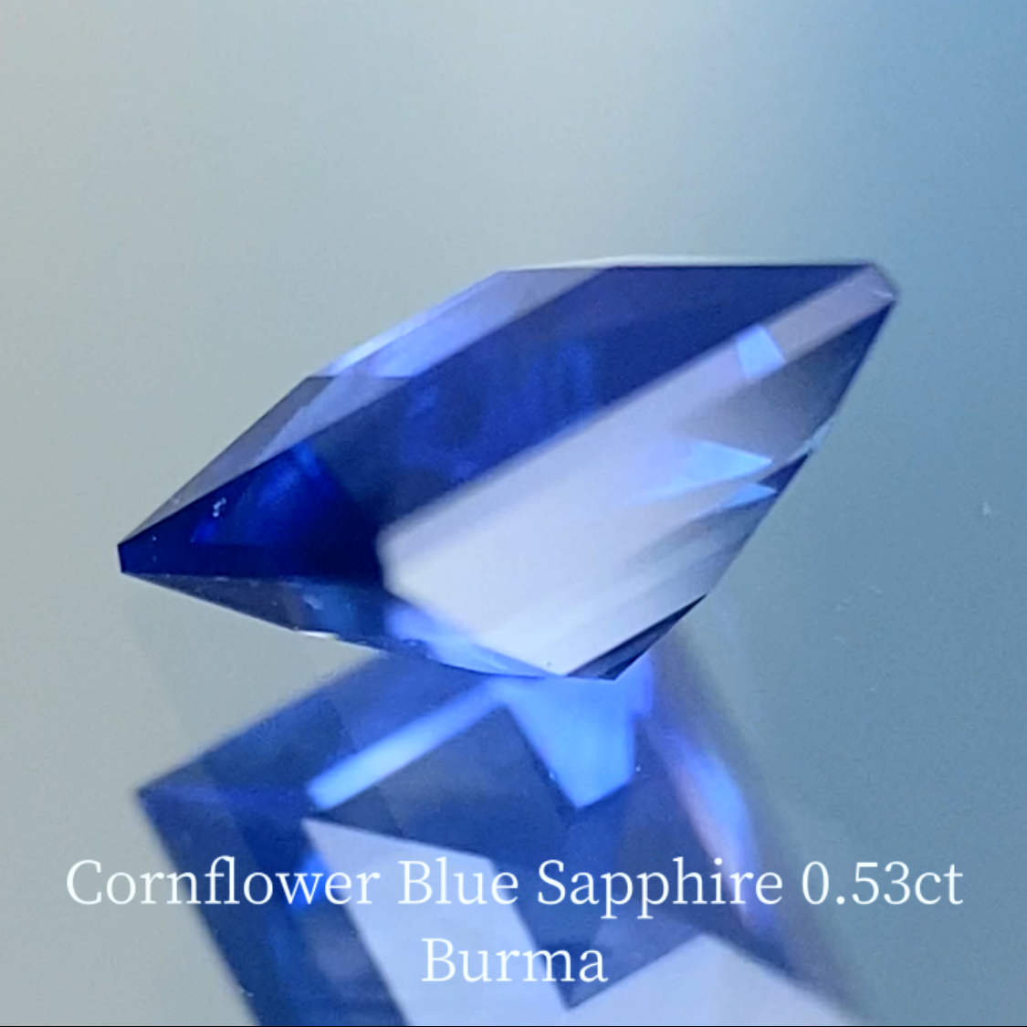 Cornflower Blue Sapphire 0.541ct / Burma