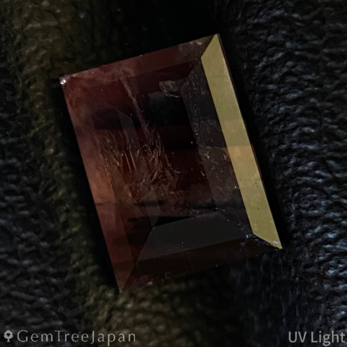 Un-Heat Parti-Color Sapphire 1.065ct / Vietnam