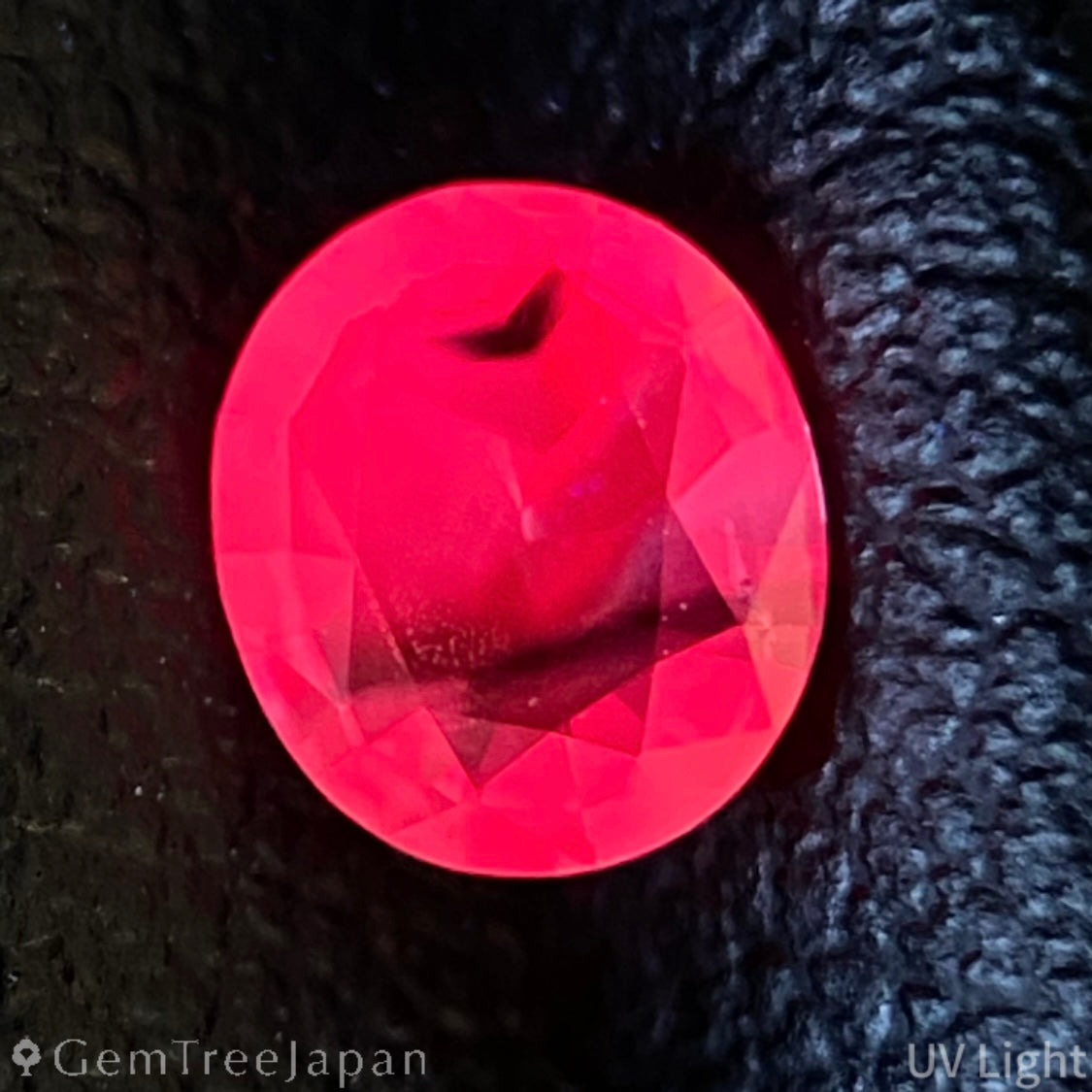 Un-Heat Parti-Color Sapphire 0.326ct / Vietnam