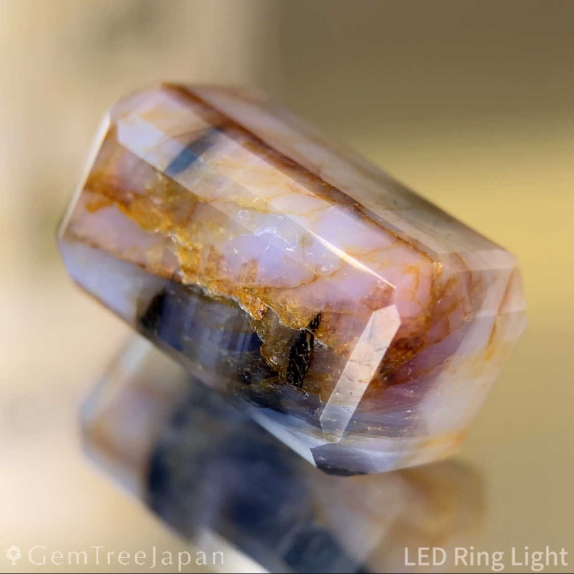 Un-Heat Parti-Color Sapphire 47.00ct / Vietnam