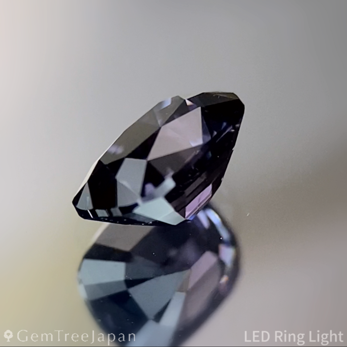 Color Change Spinel 0.690ct / Vietnam
