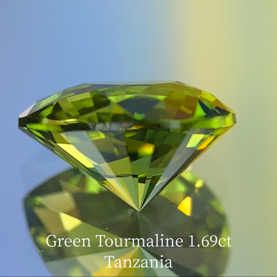 Green Tourmaline 1.703ct / Tanzania