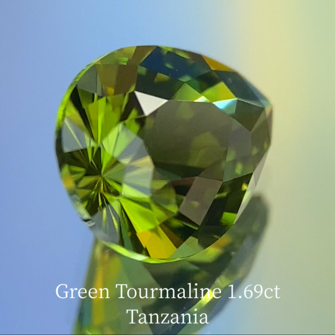 Green Tourmaline 1.703ct / Tanzania