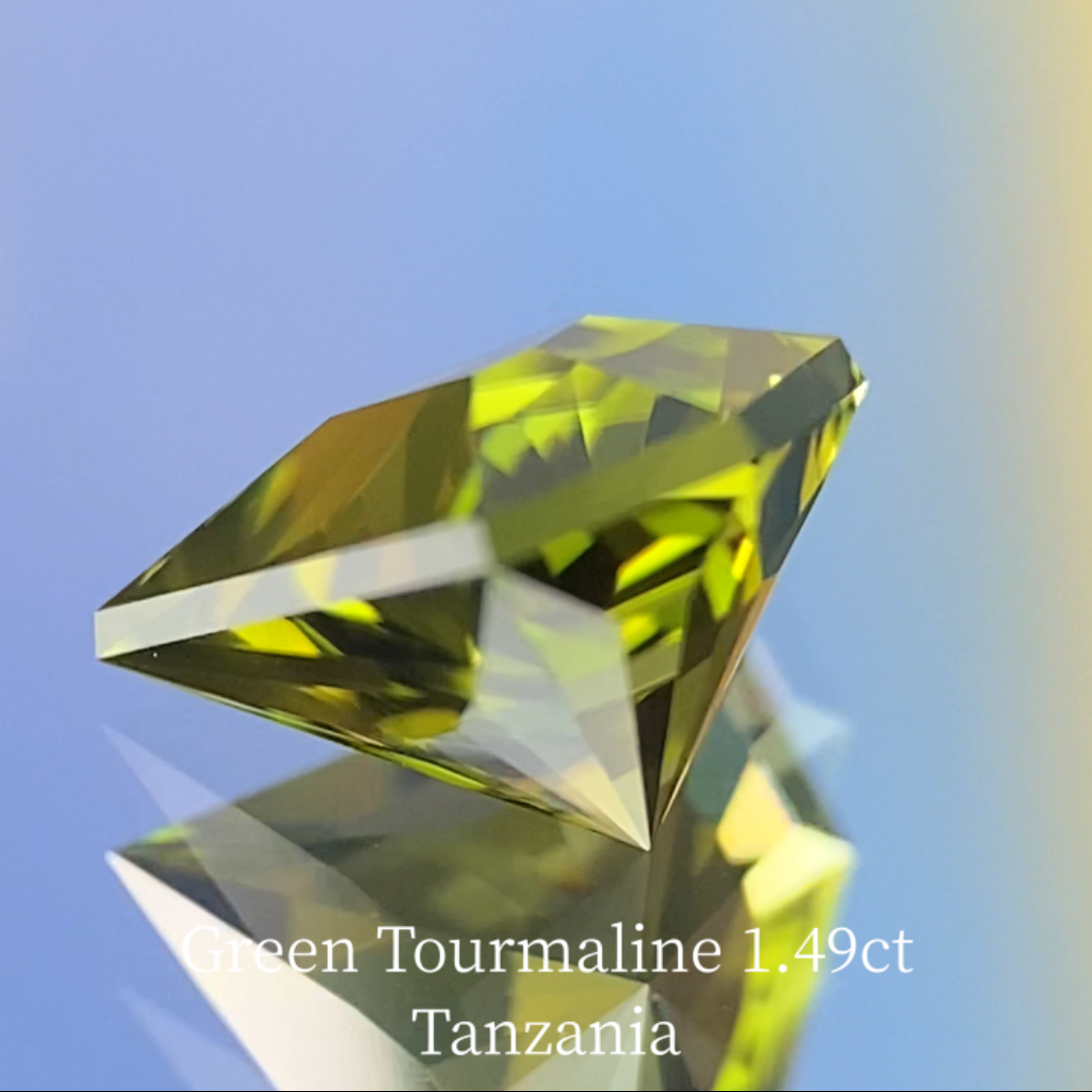 Green Tourmaline 1.495ct / Tanzania